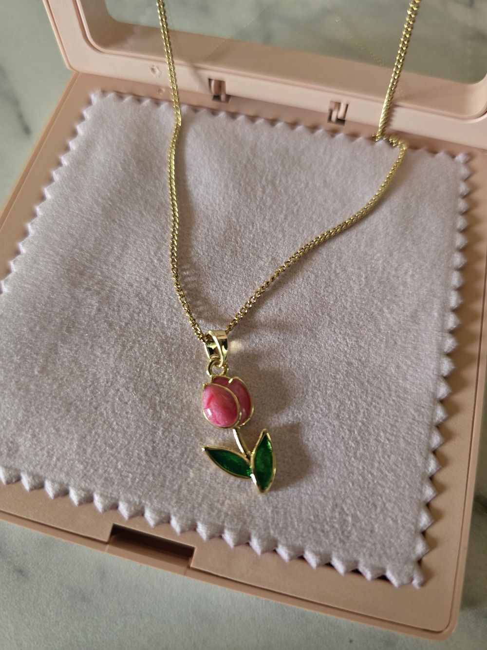 New! Chic Pink Tulip Pendant Necklace in Gold-Tone Stainless Steel